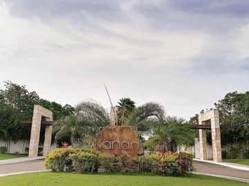 Casa de una planta con alberca en Privada Kanan en Conkal