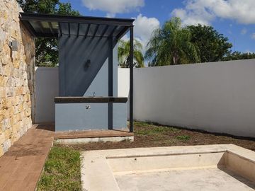 Casa de una planta con alberca en Privada Kanan en Conkal