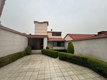 VENTA DE CASA EN FUENTES DE SATELITE.