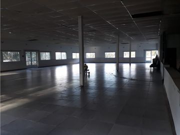CAMPO 5 HA ARBOLEDAS AÑOSAS 2 PILETAS NATAC. COMPLEJO C/INSTALAC. Y VVDA APTAS VARIOS DESTINOS