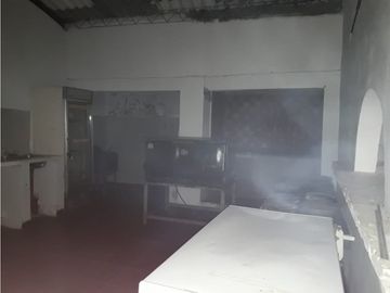 CAMPO 5 HA ARBOLEDAS AÑOSAS 2 PILETAS NATAC. COMPLEJO C/INSTALAC. Y VVDA APTAS VARIOS DESTINOS