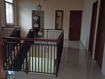 Rumah bagus turun harga dekat Tol Jatiwarna Pondok Melati
