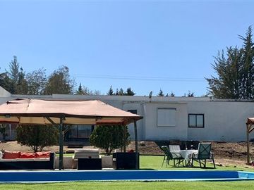 Casa en Venta en Parcela de 5000 m2 en Quilpué