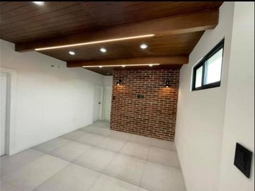 VENTA DE CASA DE ESTRENO EN PUNTA ESMERALDA