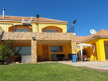 Casa en venta de 5 dorm. en Rinconada
