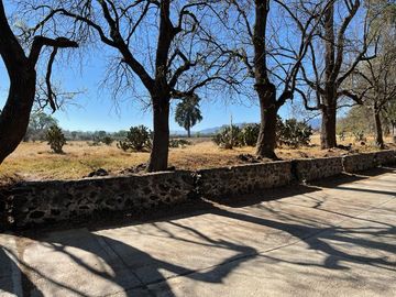 Terreno en Venta o Renta en Camino a Los Reyes, Atotonilco