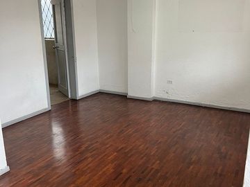 Vendo departamento 3 dormitorios cerca de la estación ecovia Rio Coca