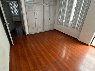 Vendo departamento 3 dormitorios cerca de la estación ecovia Rio Coca
