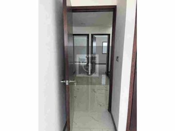 Casa Quetzales, Venta