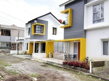 Rumah Cluster 2 lantai di Margacinta Bandung 5 menit dari Jl.Raya Soekarno Hatta Harga 900jt-an Cicilan 6Juta-an.