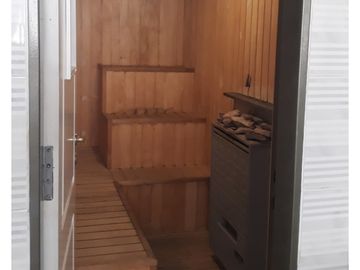 VENDO PERMUTO CASA - JACUZZI - SAUNA - PILETA
