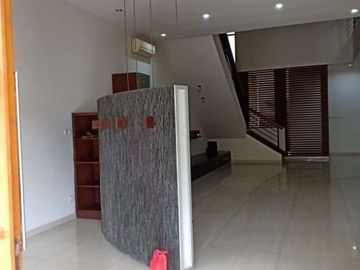 Dijual Rumah tinggal Diperumahan Permata Buana Jakarta Barat 2 Lantai Siap Huni