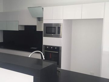 EN VENTA HERMOSA CASA NUEVA Y MODERNA EN RANCHO SAN FRANCISCO