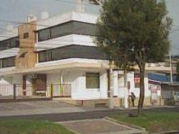 VENTA EXCELENTE EDIFICIO de 2.000 m²  DE CONSTRUCCIÓN - FULL RENTADO A LARGO PLAZO. EXELENTE INVERSIÓN. SECTOR JIPIJAPA.