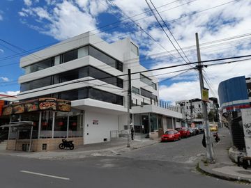 VENTA EXCELENTE EDIFICIO de 2.000 m²  DE CONSTRUCCIÓN - FULL RENTADO A LARGO PLAZO. EXELENTE INVERSIÓN. SECTOR JIPIJAPA.