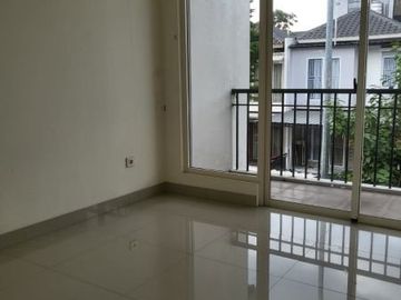 Dijual Rumah Residence 1 BSD City Lokasi Strategis Murah