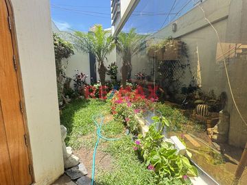 🏡✨ ¡OPORTUNIDAD ÚNICA EN CHICLAYO-PIMENTEL! ✨🏡

¡Descubre tu nuevo hogar en una de las zonas más encantadoras de Chiclayo! Presentamos una amplia y
