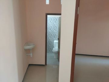 RUMAH CANTIK SIAP HUNI DEKAT KUTUS KUTUS GIANYAR