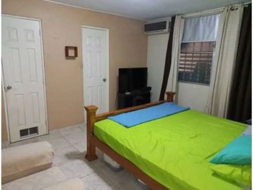 SE VENDE CASA CON PATIO EN BRISAS DEL GOLF. AM
