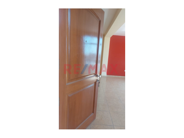 🏡 ¡Tu nuevo hogar te espera! 🏡
✨ Alquilo hermoso departamento en el corazón de una encantadora urbanización. Los Geranios 111 ✨

📍 Ubicación privil
