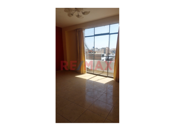 🏡 ¡Tu nuevo hogar te espera! 🏡
✨ Alquilo hermoso departamento en el corazón de una encantadora urbanización. Los Geranios 111 ✨

📍 Ubicación privil