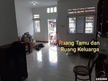 Rumah Dempet Dua Luas Tanah 180 SHM Murah, 1950 SH
