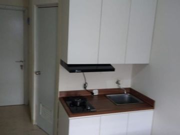 Dijual/Disewakan Apartemen Full Furnished Green Pramuka City