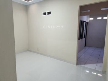 Best Deal Rumah Di Jatisampurna Bekasi  LT 140m LB 200m