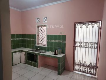 Best Deal Rumah Di Jatisampurna Bekasi  LT 140m LB 200m