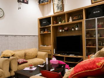 Rumah Cantik Di Rawasari Barat 3 Lantai Siap Huni
