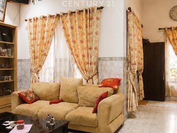 Rumah Cantik Di Rawasari Barat 3 Lantai Siap Huni