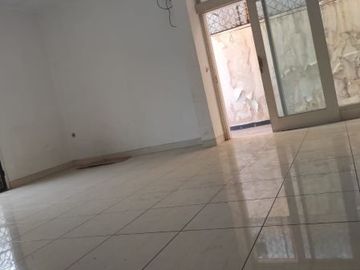 DIJUAL RUMAH DI JANUR INDAH - KELAPA GADING