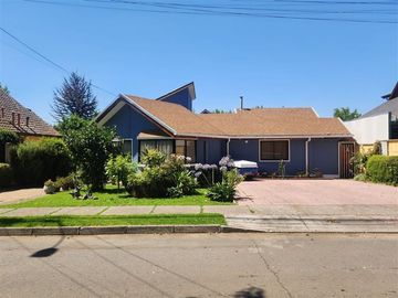 Casa en Venta en JARDIN DE LA ESMERALDA -