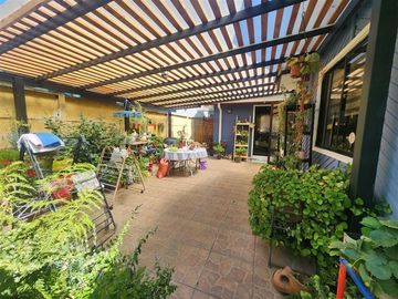 Casa en Venta en JARDIN DE LA ESMERALDA -