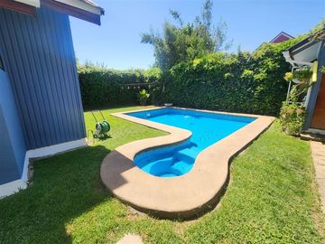 Casa en Venta en JARDIN DE LA ESMERALDA -