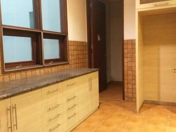 TURUN HARGA !! RUMAH FURNISH SIAP HUNI di Villa Artha Gading