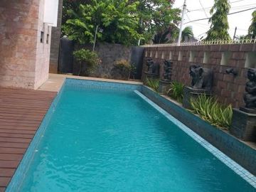 TURUN HARGA !! RUMAH FURNISH SIAP HUNI di Villa Artha Gading