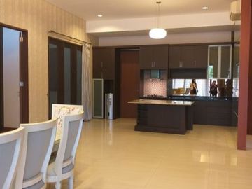 TURUN HARGA !! RUMAH FURNISH SIAP HUNI di Villa Artha Gading
