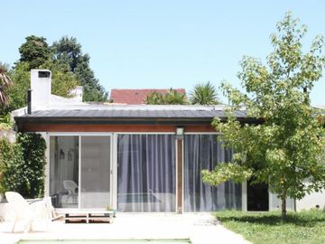 Excelente casa- VICENTE LOPEZ
