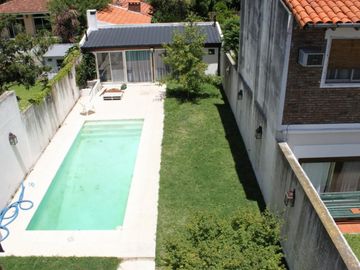 Excelente casa- VICENTE LOPEZ