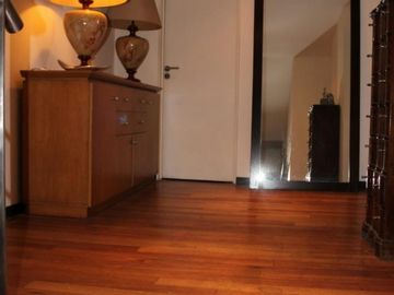 Excelente casa- VICENTE LOPEZ