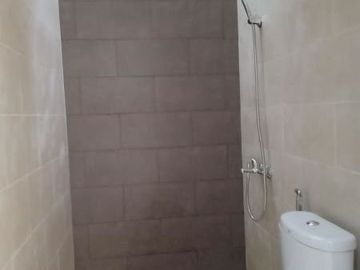 Rumah baru mewah dalam perumahan grand galaxy city bekasi