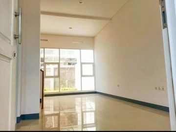 Rumah minimalis dan nyaman bagus di arcamanik dekat antapani