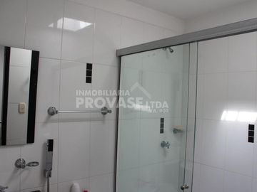 casa en venta en niza. Cod V102145