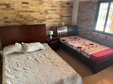 Venta de Casa Campestre vía a la Mesa de Los Santos - C.R. Altamira. Cod V7367