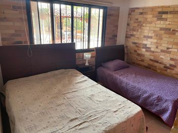 Venta de Casa Campestre vía a la Mesa de Los Santos - C.R. Altamira. Cod V7367