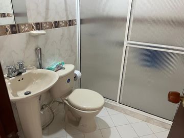 Venta de Casa Campestre vía a la Mesa de Los Santos - C.R. Altamira. Cod V7367