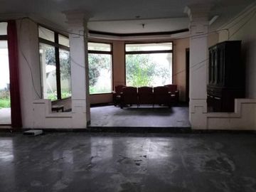 BU CEPAT rumah BESAR dijual di gegerkalong bandung