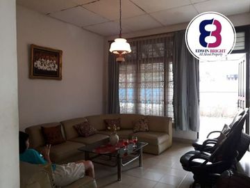 RUMAH NYAMAN LUAS DIKAWASAN STRATEGIS DI REMPOA BEBAS BANJIR