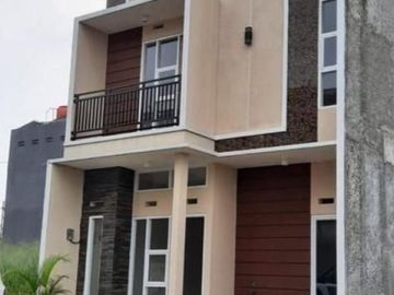 Rumah 2 lantai harga terjangkau lokasi strategis